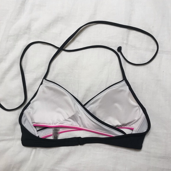 Pink by Victoria’s Secret bikini top - Picture 2 of 2
